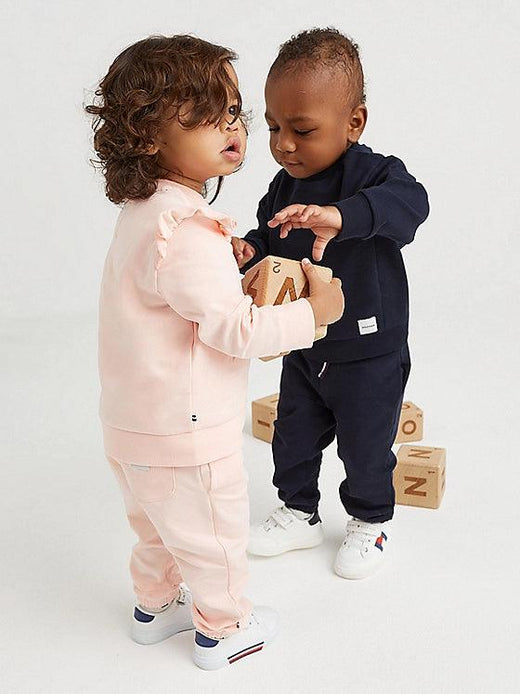Tommy Hilfiger Baby is a must -have! Tommy Hilfiger Baby is a must -have!