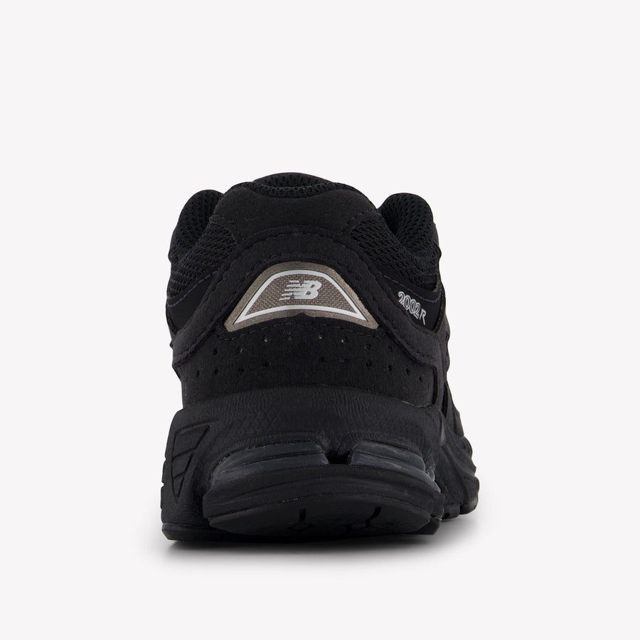 New Balance P2002 Unisex Sneakers in Zwart
