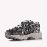 New Balance P1906 Unisex Sneakers in Donker Grijs