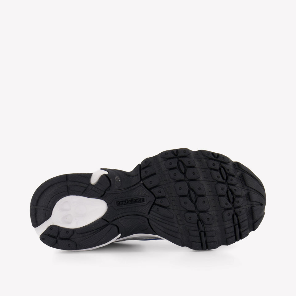 New Balance P530 Unisex Sneakers in Zilver