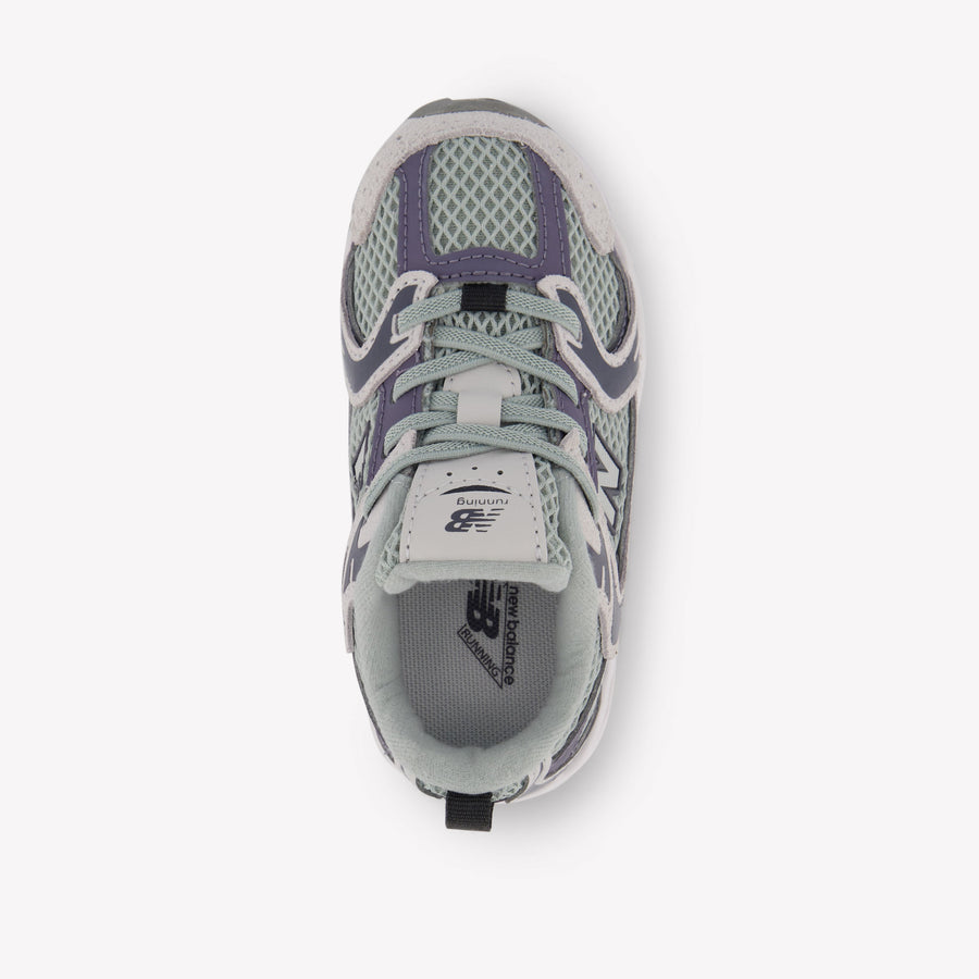 New Balance I530 Unisex Sneakers in Licht Groen