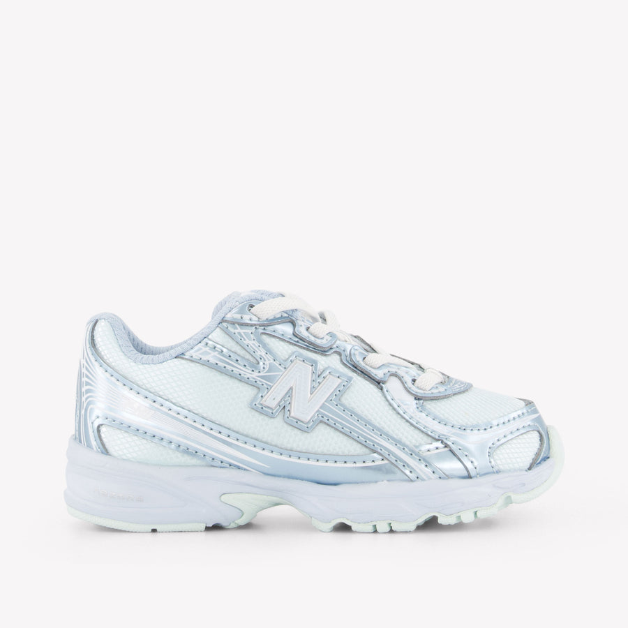 New Balance I740 Unisex Sneakers in Licht Blauw