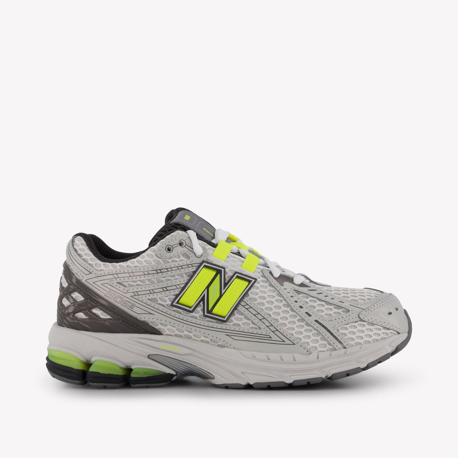 New Balance G1906 Unisex Sneakers in Zilver
