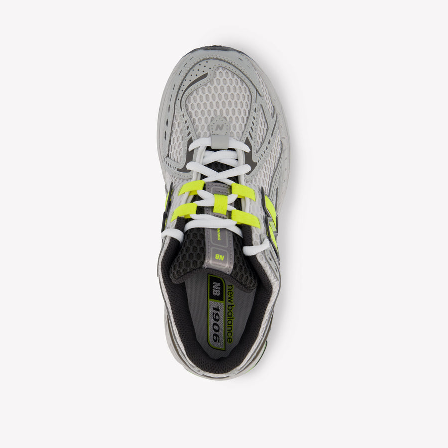 New Balance G1906 Unisex Sneakers in Zilver