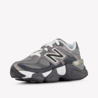 New Balance P9060 Unisex Sneakers in Donker Grijs