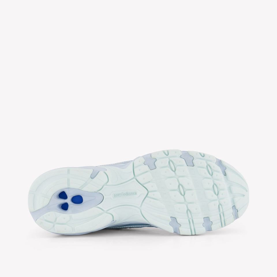 New Balance G740 Unisex Sneakers in Licht Blauw