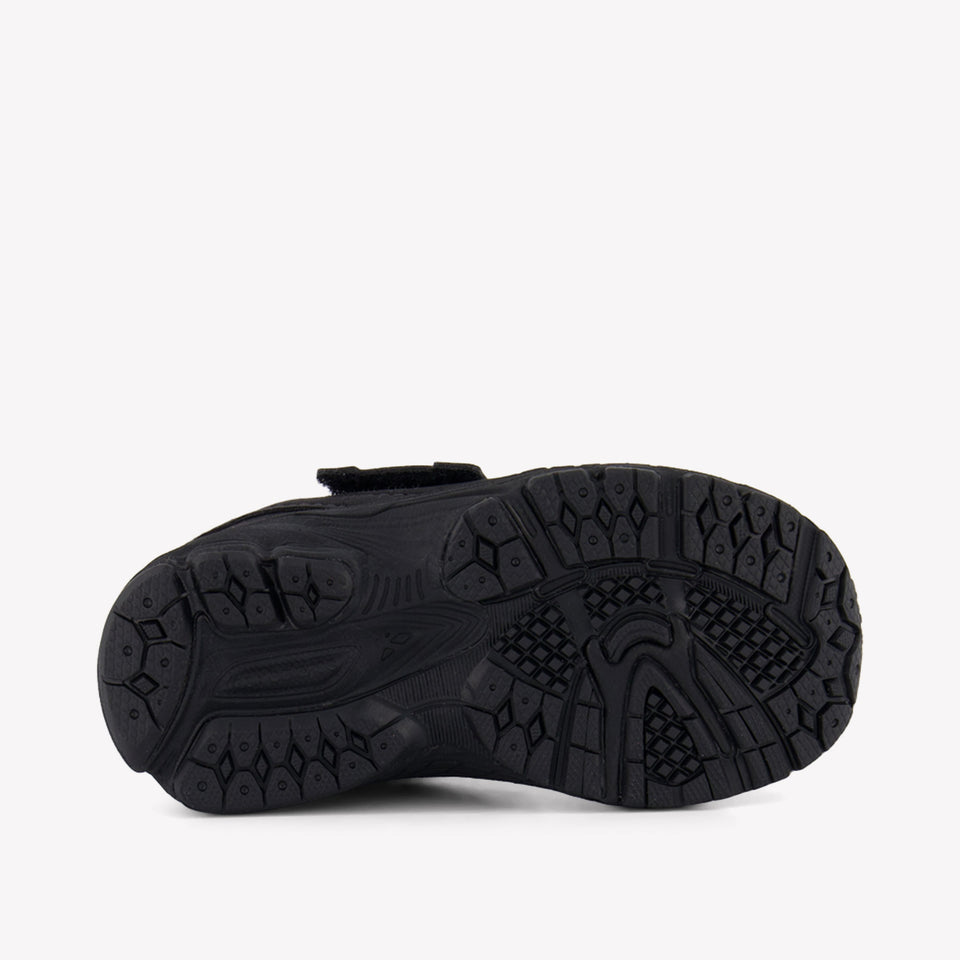 New Balance I2002 Unisex Sneakers in Zwart