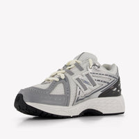 New Balance 1906 Unisex Sneakers In Zilver