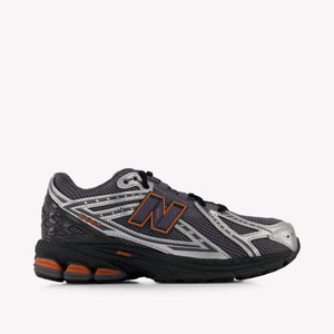 New Balance 1906 Kinder Unisex Sneakers In Donker Grijs
