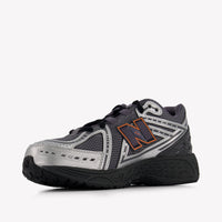 New Balance 1906 Kinder Unisex Sneakers In Donker Grijs