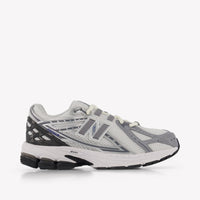 New Balance Unisex Sneakers In Silver