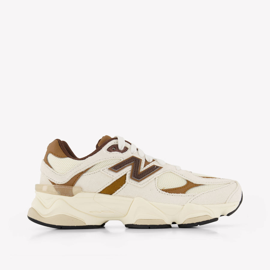 New Balance 9060 Unisex Kids Sneakers in Brown