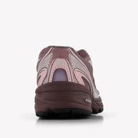 New Balance Unisex Sneakers In Light Pink