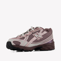 New Balance Unisex Sneakers In Light Pink