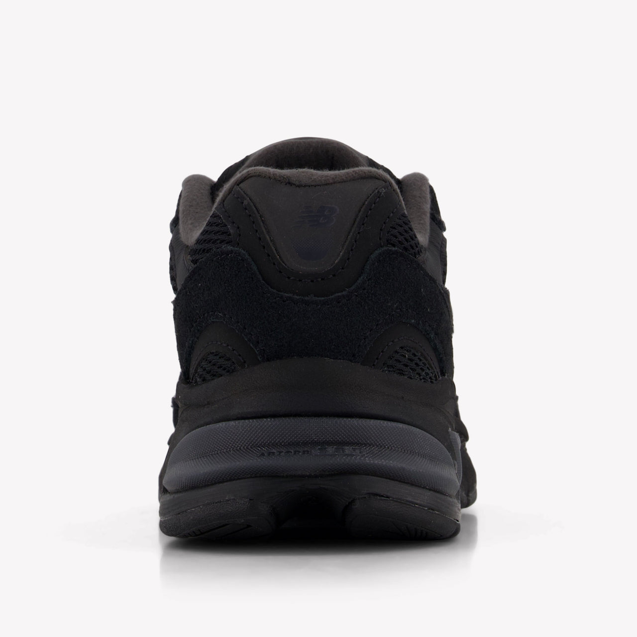 New Balance Unisex Sneakers In Black