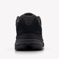 New Balance Unisex Sneakers In Black