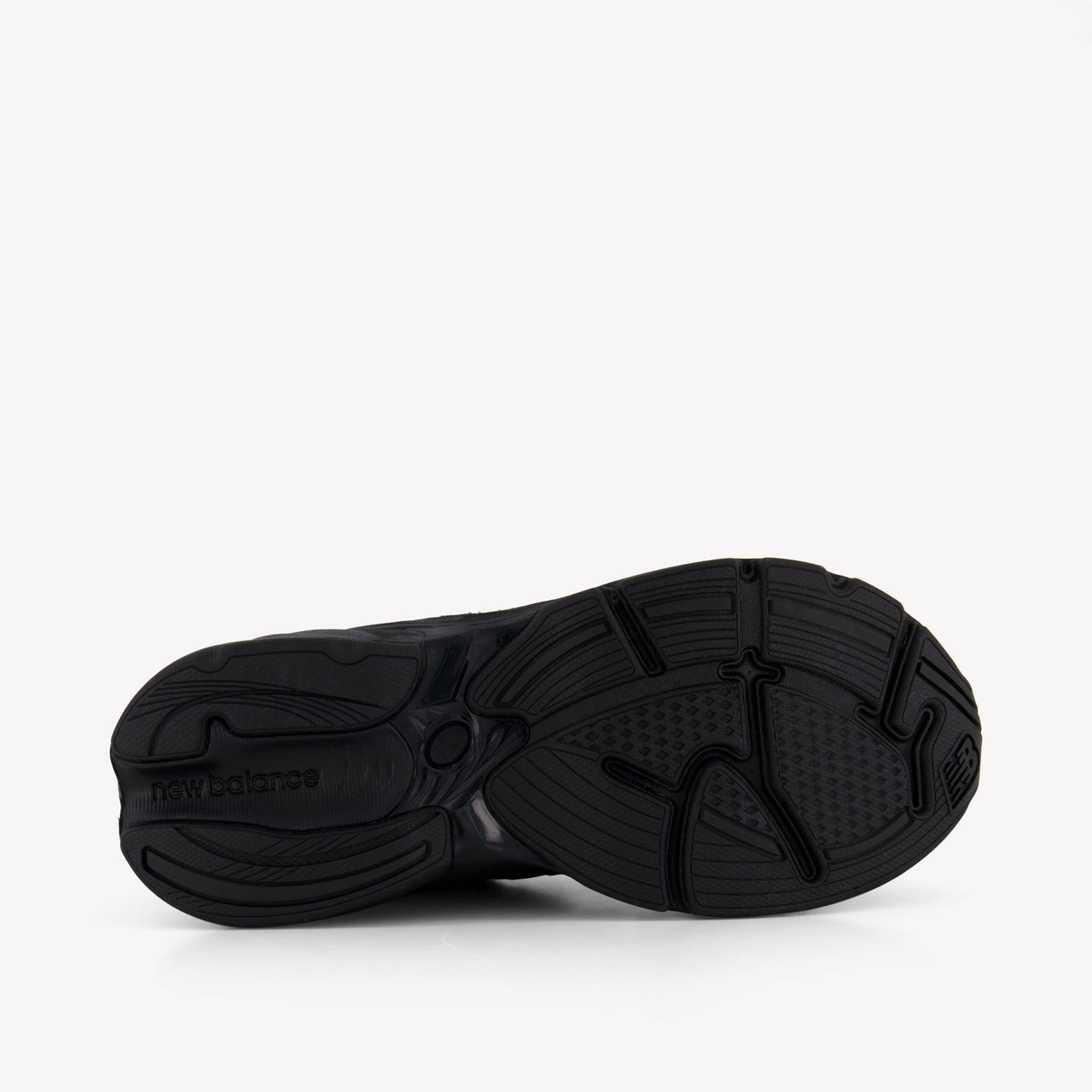 New Balance Unisex Sneakers In Black