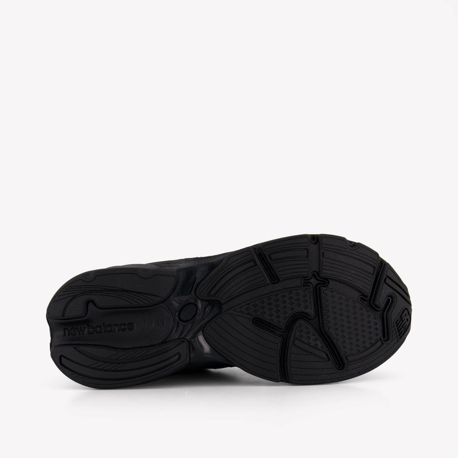 New Balance Unisex Sneakers In Black
