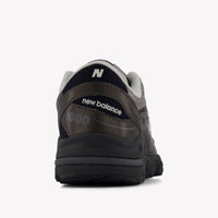 New Balance G1000 Unisex Sneakers In Black