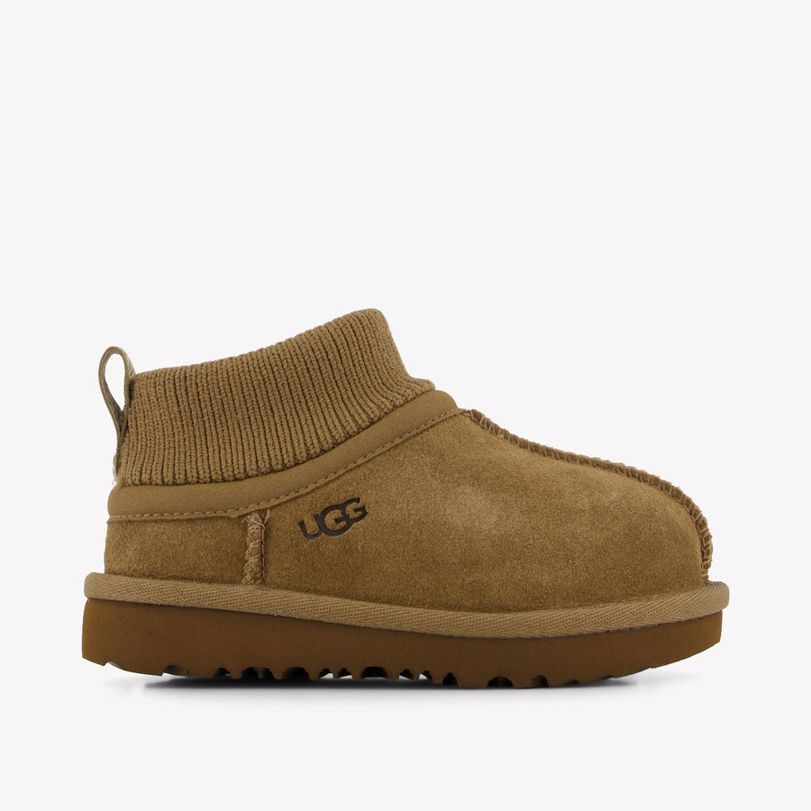 UGG Classic Ultra Stretch Cuff Unisex Kids Shoes in Brown
