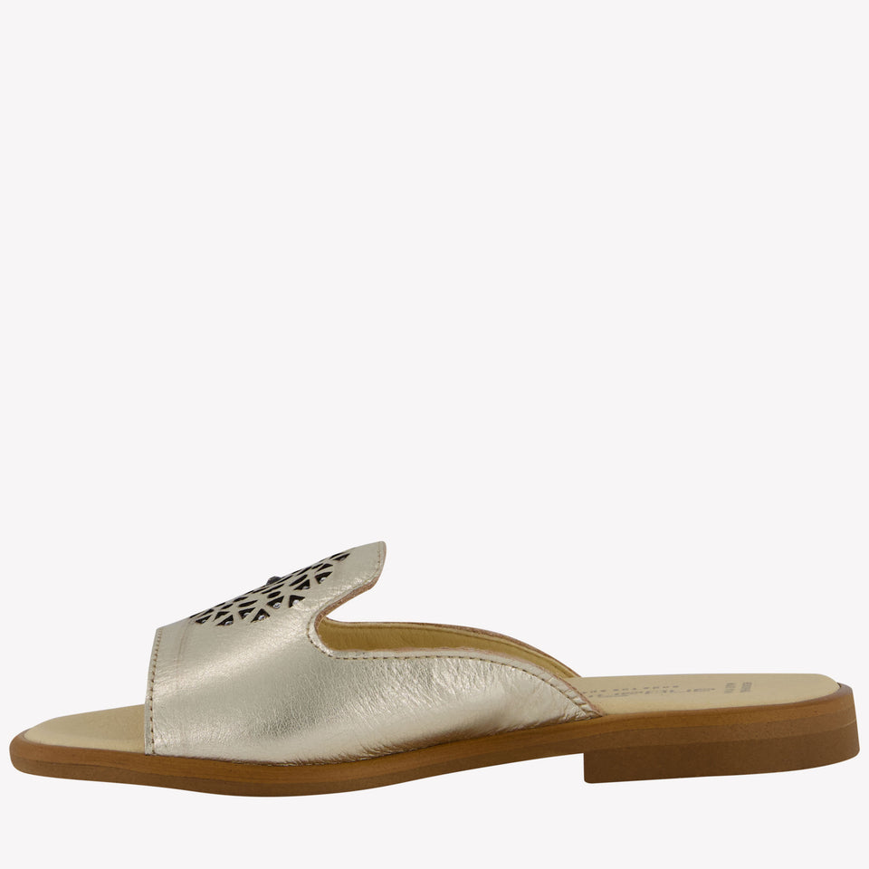 Andanines Girls Flipflops In Gold