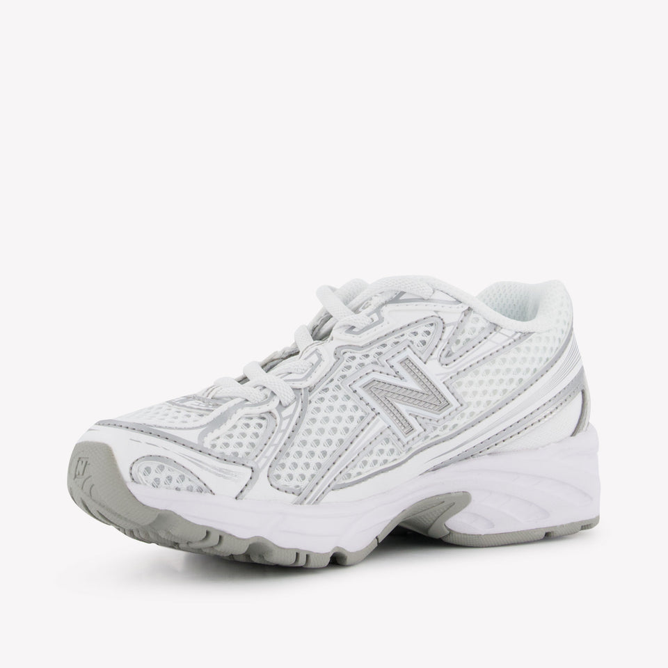 New Balance 740 girls sneakers in Silver