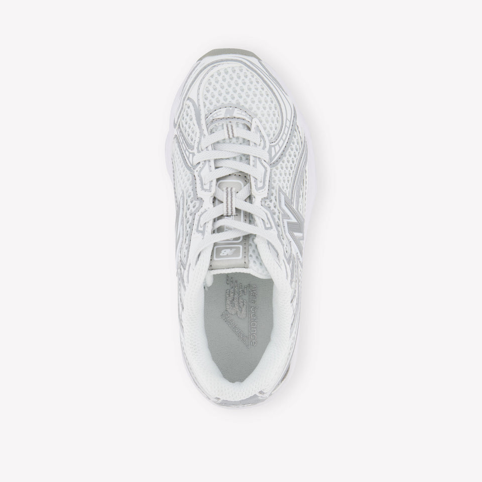 New Balance 740 girls sneakers in Silver