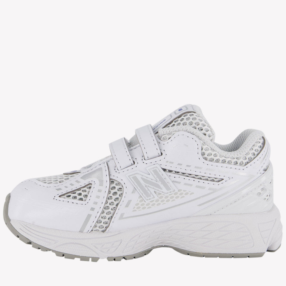 New Balance 1906 Unisex Sneakers in White