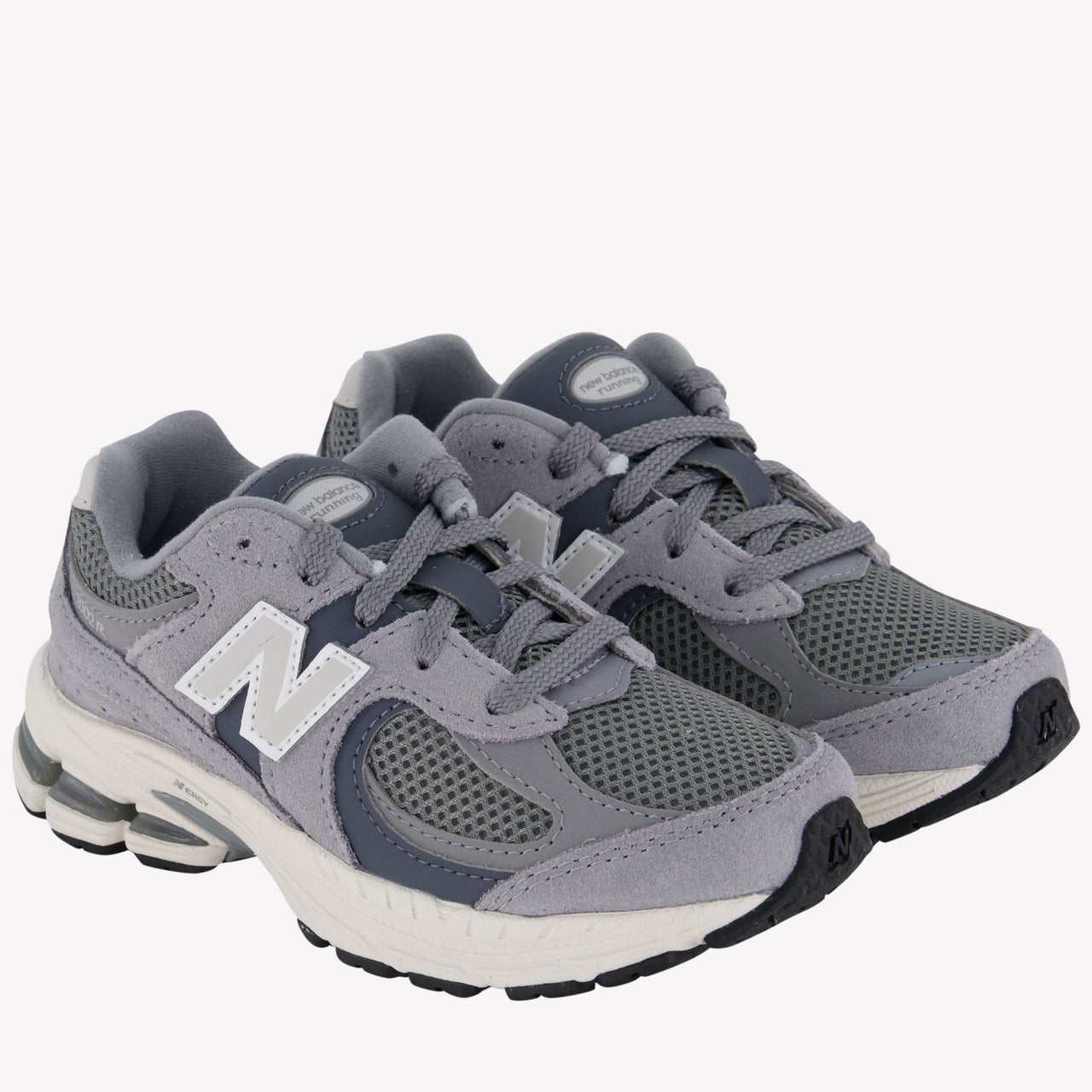 New Balance 2002 Unisex Sneakers  Gray