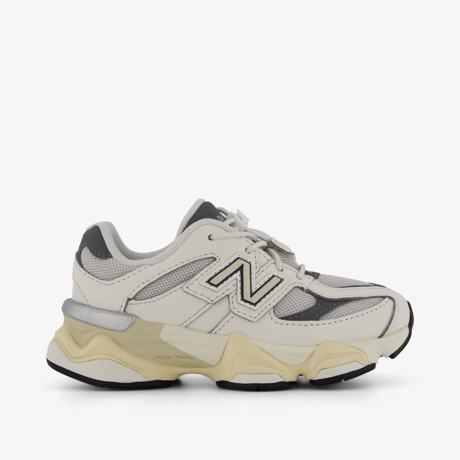 New Balance 9060 Unisex Sneakers In Off White
