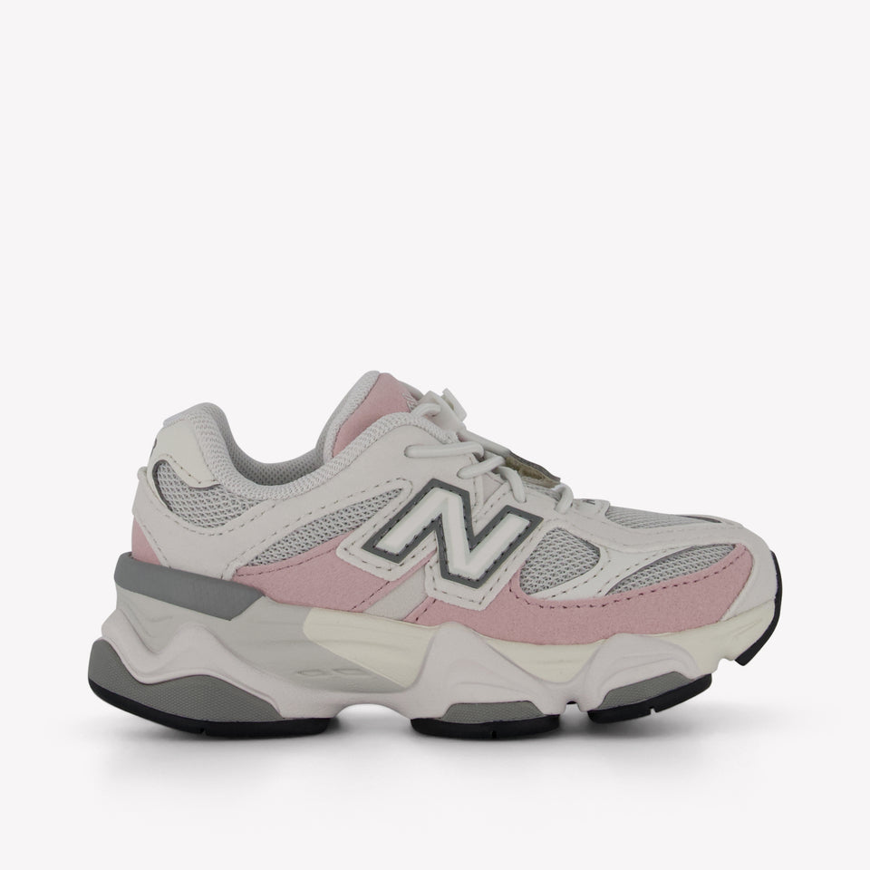 New Balance 9060 Girls sneakers in Light Pink