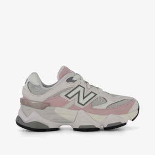 New Balance 9060 Girls sneakers in Light Pink