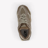 New Balance Gc9060 Unisex Sneakers  Beige