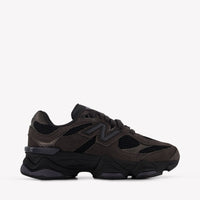 New Balance Unisex Sneakers In Black