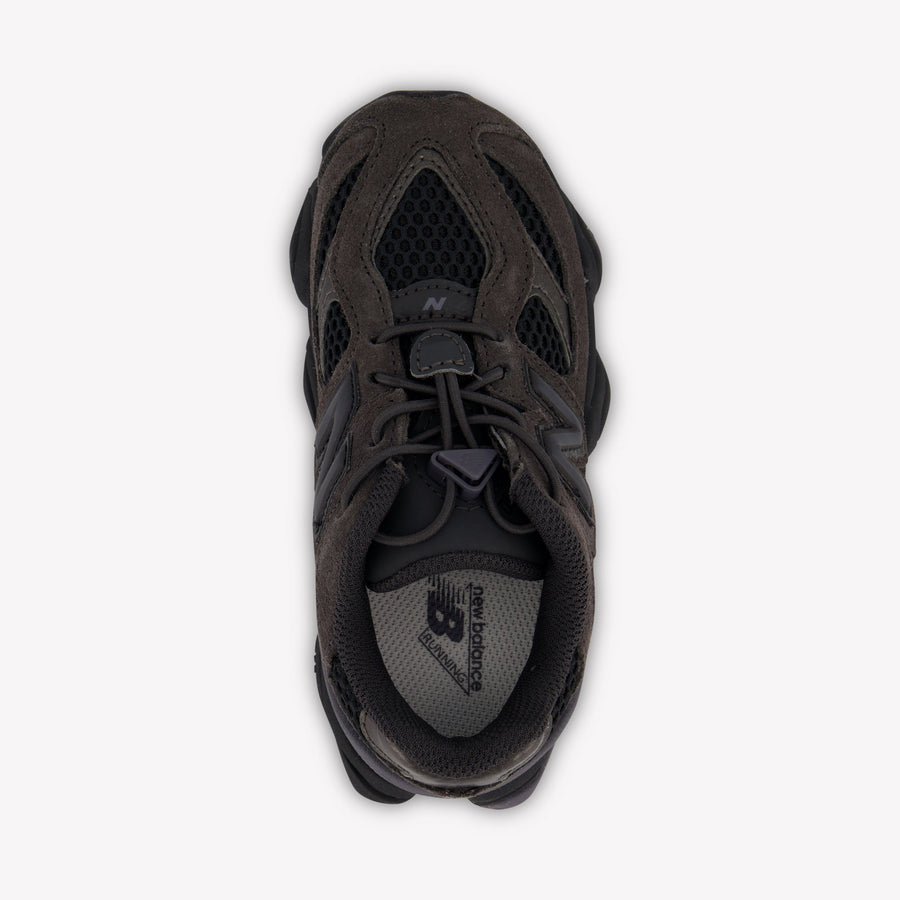New Balance Unisex Sneakers In Black